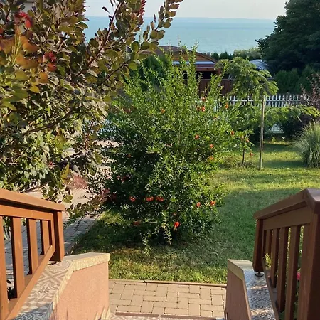 Fuege Appartement Balatonakarattya