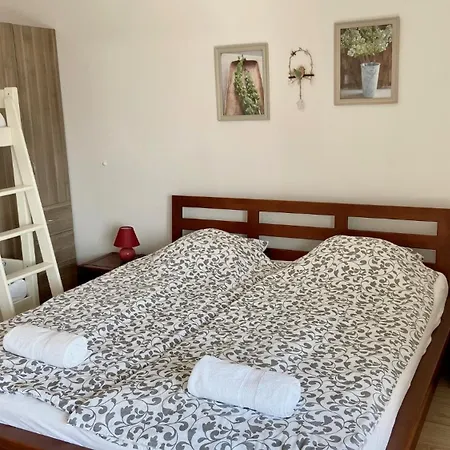 Appartement Fuege Balatonakarattya